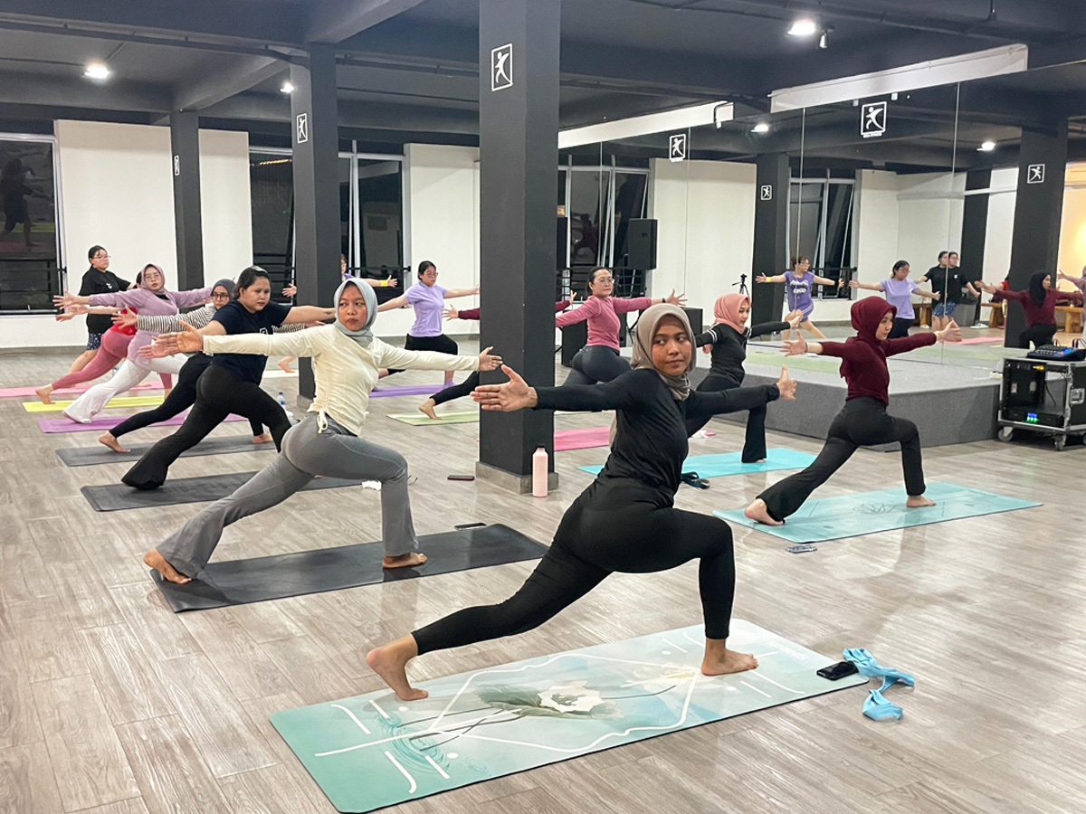 Mengenal Yoga: Manfaat dan Panduan Mengikuti Kelas